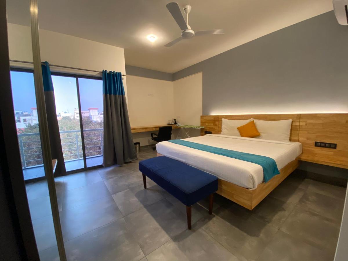 Aura Corporate Suites Bangalore Exterior photo